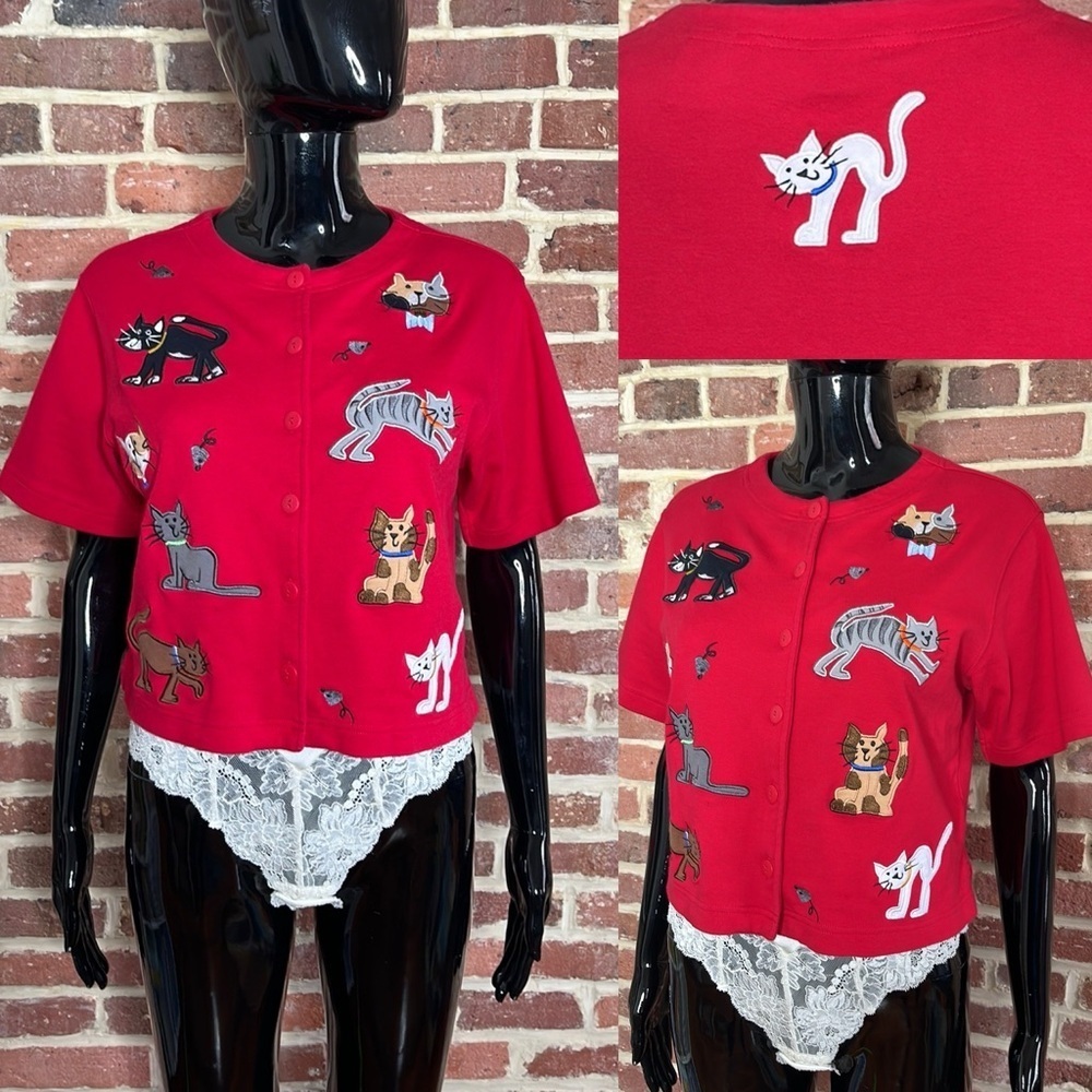 Vintage Cat and Mouse Button Front Tee w/ Buttons Up The Front Size S